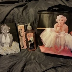 Marilyn Monroe Bundle